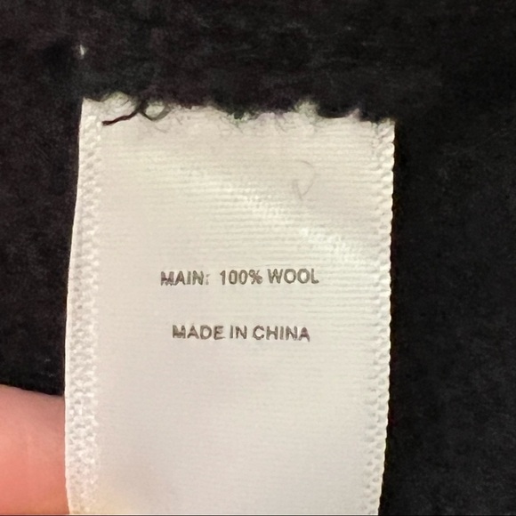 PH5 Pure Wool Oversized Square Cape Sweater Poncho with Fringe Bottom S Boho - Picture 11 of 16